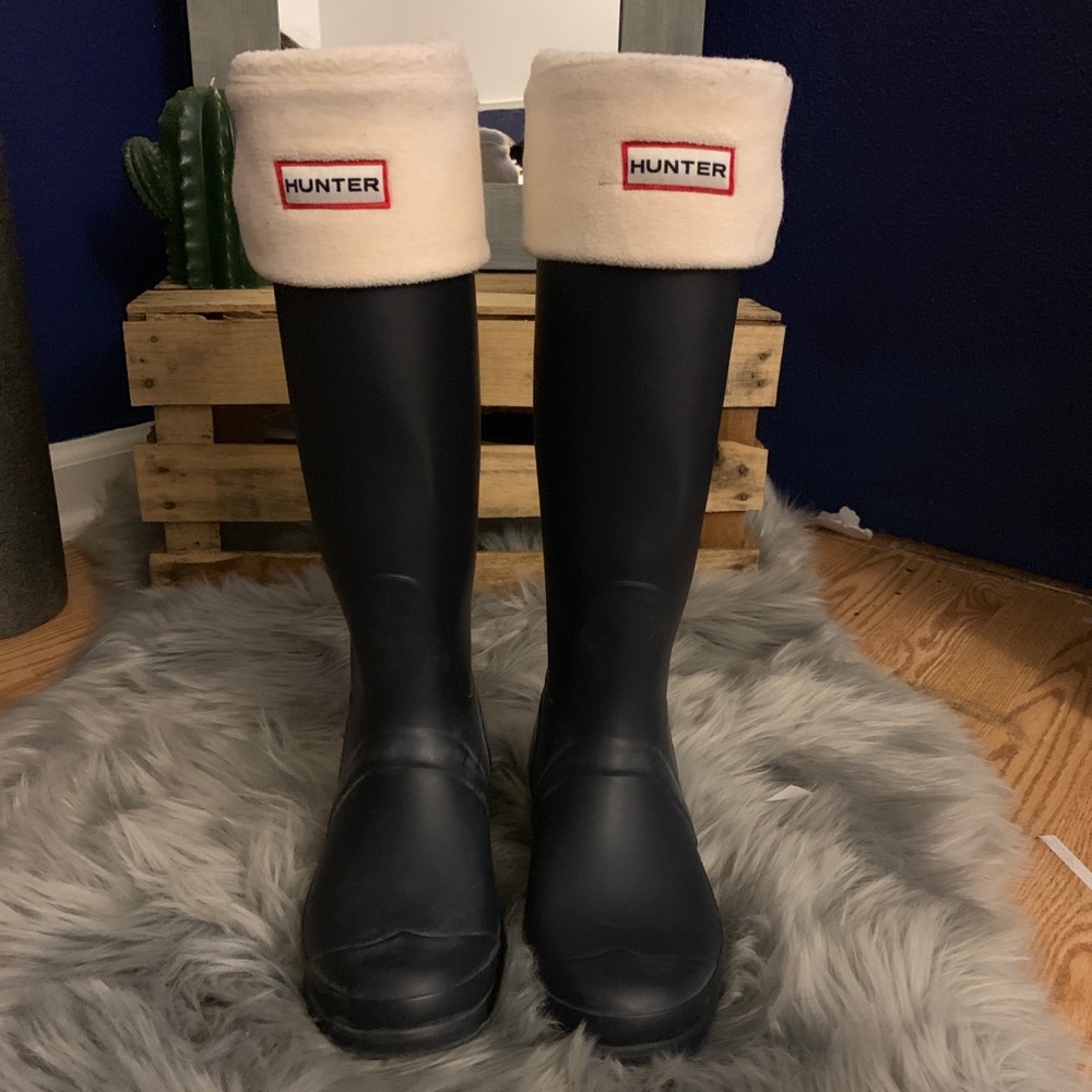 Original tall black matte hunter boots w/ inserts